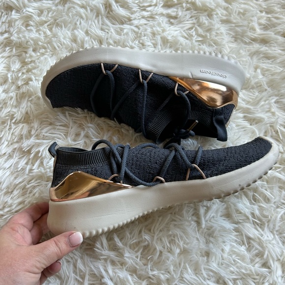 Adidas Ultimamotion blue and gold sneakers size 8 - Picture 3 of 8